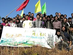 我和马云是同一批人用网络创业的，那个年代已经知道网络必是未来的发展趋势